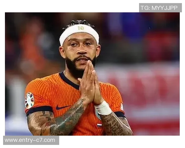 德佩豪华酒店套房月租35万镑球队要求搬迁他却拒绝