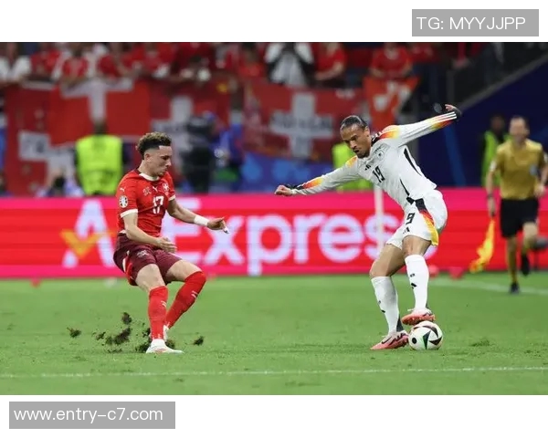 克林斯曼称菲尔克鲁格为世界杯最佳禁区终结者期待他带来惊喜表现 克林斯曼称菲尔克鲁格为世界杯最佳禁区终结者期待他带来惊喜表现